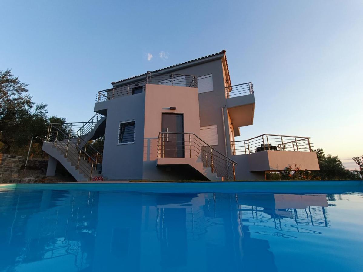 Evilenia Luxury Apartments Kalamata Exterior photo